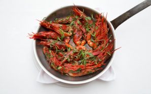 gambas-ao-alho-com-coentros-e-brandy do Orangerie