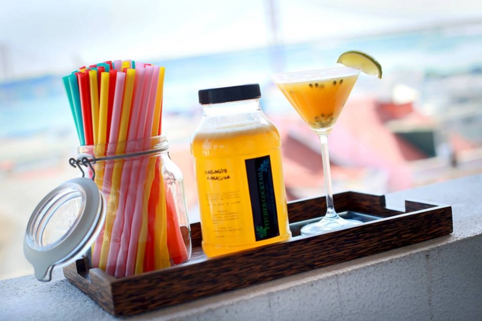 41-pitcher-cocktails