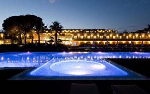 Correr 10 km na Praia da Falésia para dormir em hotel de luxo