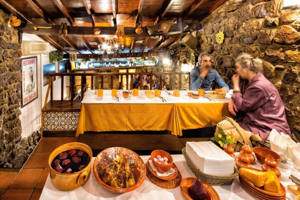 27793360_BINARY_GL270417MARIAJOAOGALA017