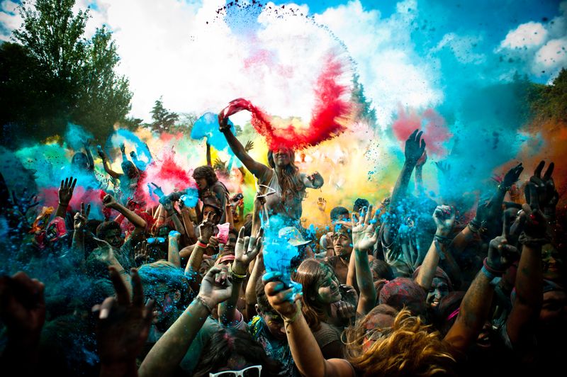 Happy Holi Festival das Cores Lisboa Estádio Universitário 10 de setembro música eletrónica