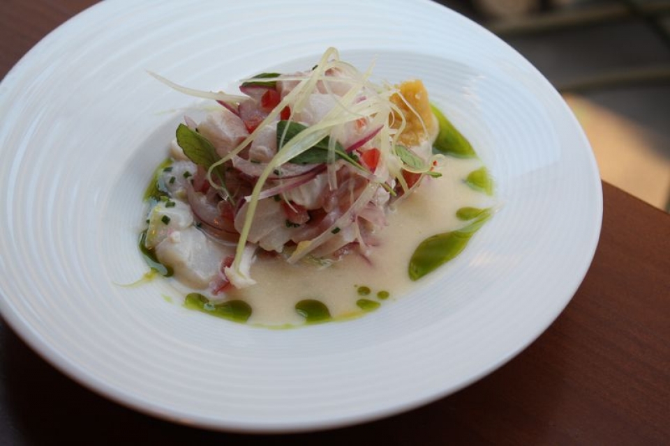 Ceviche com mousse de batata doce e azeite de coentros (9)_resultado