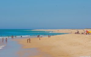 Ilha da Barreta Uma ilha deserta até em agosto para descobrir a pé