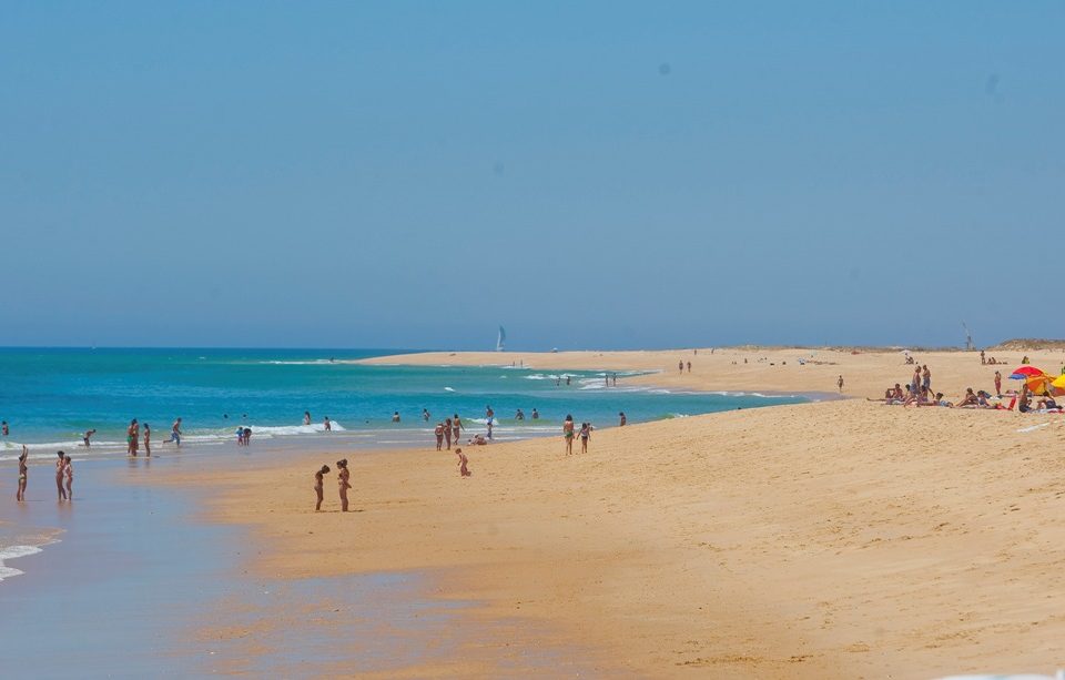 Ilha da Barreta Uma ilha deserta até em agosto para descobrir a pé