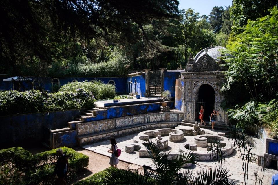 25709138_BINARY_GI23082016SARAMATOS0007