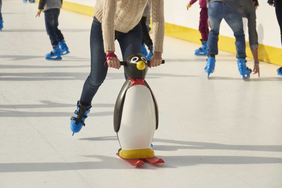 Fim de semana: patinagem e cinema em família