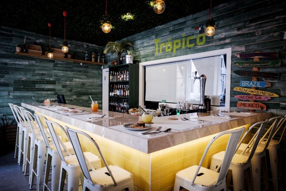 restaurante e bar Trópico do Cais