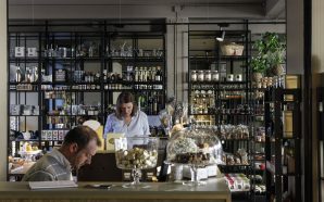 Copo D'Uva - Porto: Nesta nova garrafeira prova-se o que se vende lá dentro