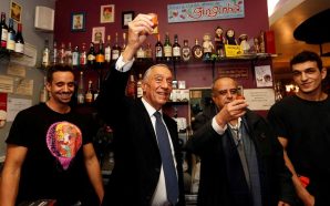 Quer beber uma ginjinha com o Presidente? Saiba como