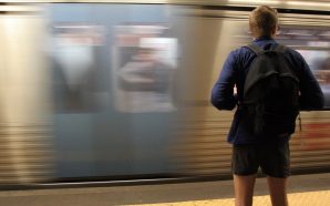 Este domingo anda-se de cuecas no metro