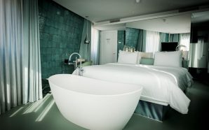 Este hotel provocador e aquático tem uma temática WC