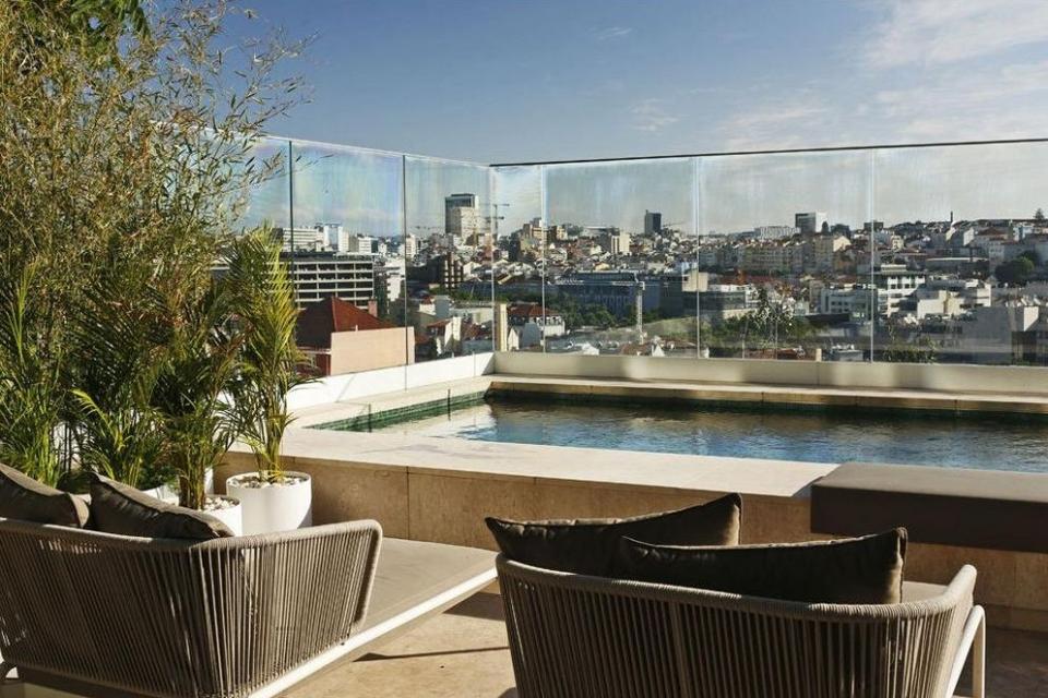 Há novos pratos neste terraço "escondido" de Lisboa
