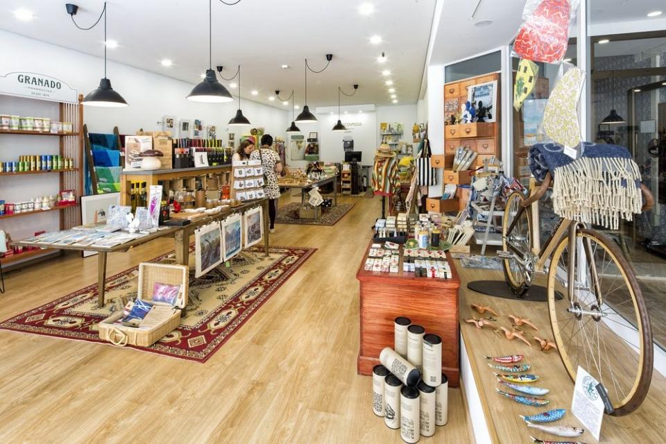 Loja ” A Desconfiada”