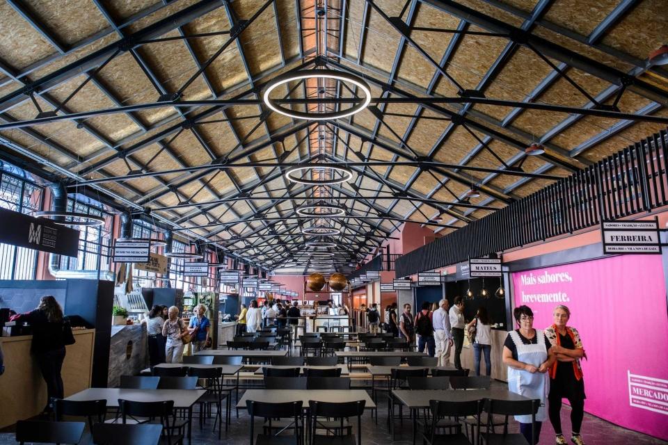 Mercado da beira-rio – Cais de Gaia