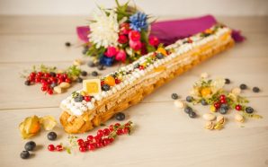 Este éclair de Páscoa tem 60 centímetros de massa folhada