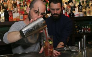 Como fazer em casa os cocktails de bartenders premiados?