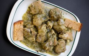 receita pezinhos de porco de coentradaa do chef Henrique Galito