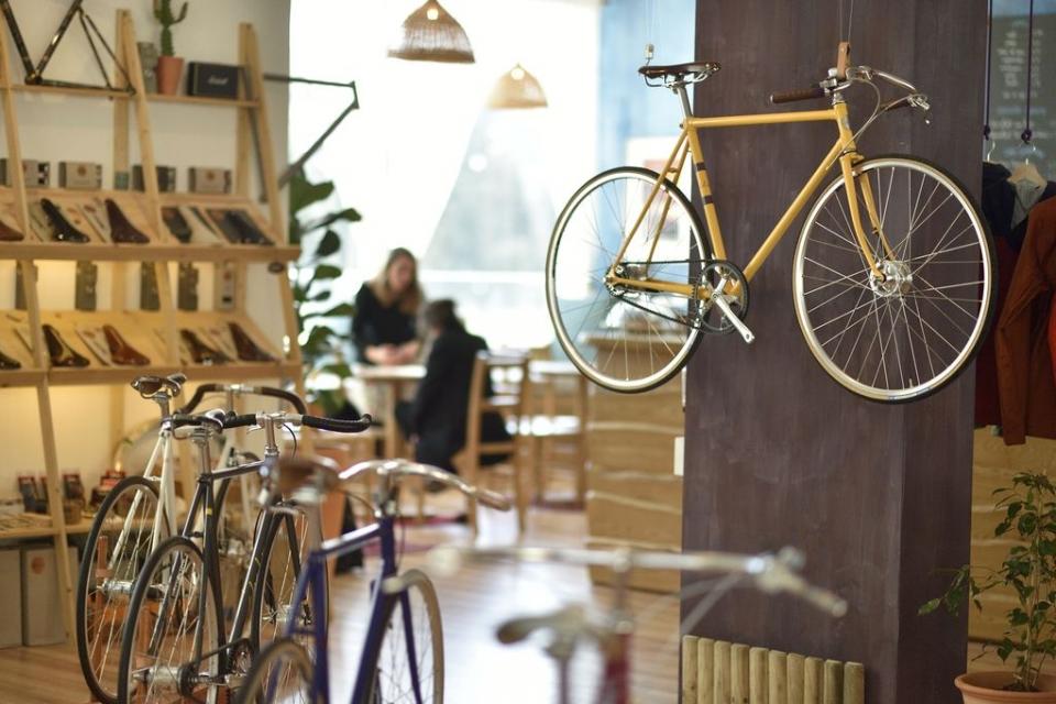 Loja de Bicicletas e Surf – Chelo Coast House