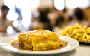 Na Rua Lourenço Almeida de Azevedo, em Coimbra, há uma francesinha famosa Maria João Gala / Global Imagens.