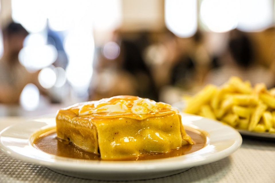 Rua Lourenço Almeida de Azevedo para a rubrica Apetece Descobrir-Rua.