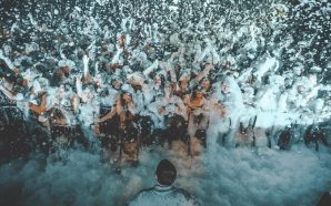 A maior festa da espuma vai acontecer em Portugal