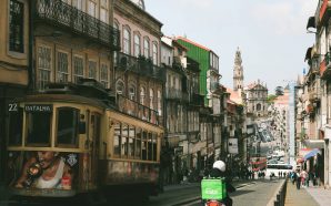 UberEats chega ao Porto com entregas até à meia-noite