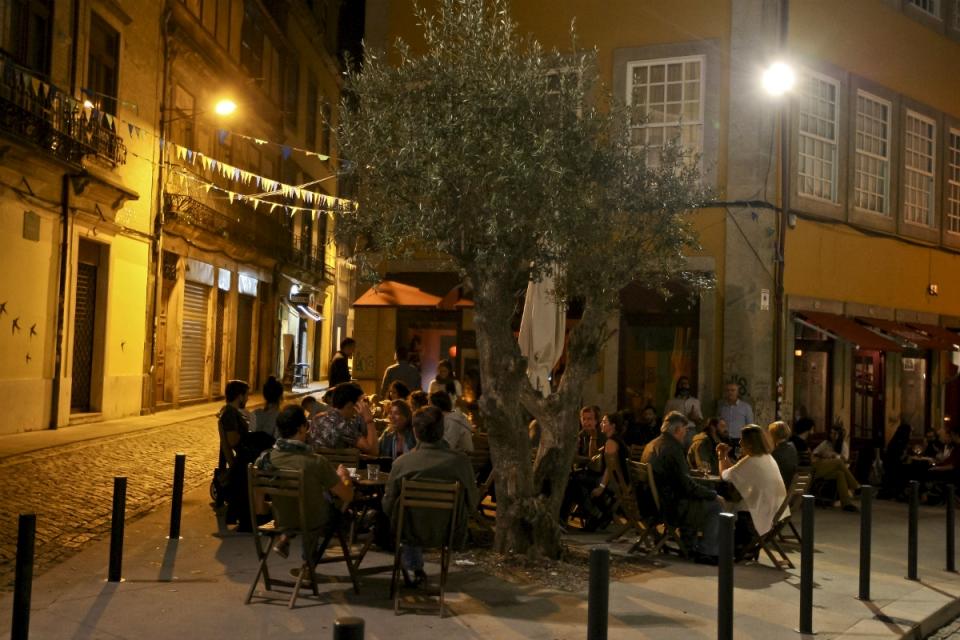 22599146_19092015GI055