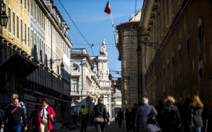 Rua do Arsenal: A rua lisboeta junto ao Tejo onde morreu um rei