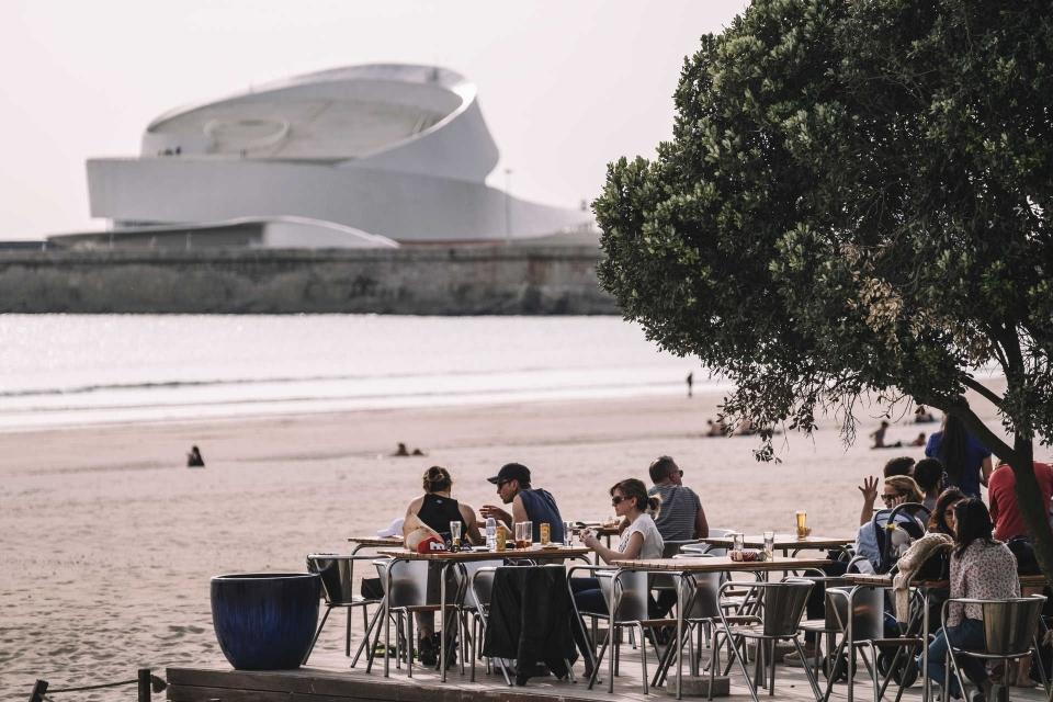 Novidades em Matosinhos: Av. Norton de Matos, junto à praia.