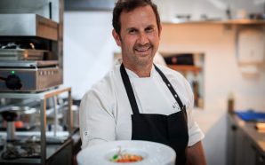 A Cozinha por António Loureiro Guimarães Fernando Melo