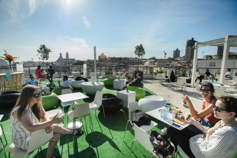 Bar Rooftop – Esplanada Centro Comercial Lavie