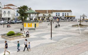 Tudo o que há para ver e descobrir na marginal da Nazaré
