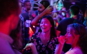 Um roteiro pelas noites quentes e charmosas da Ericeira