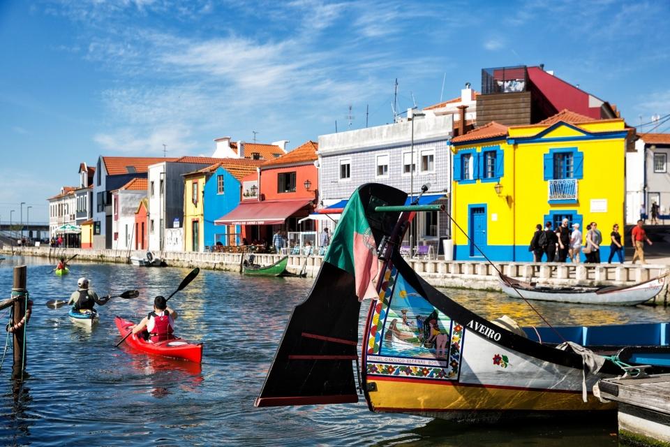 27650506_BINARY_GL100417MARIAJOAOGALA005