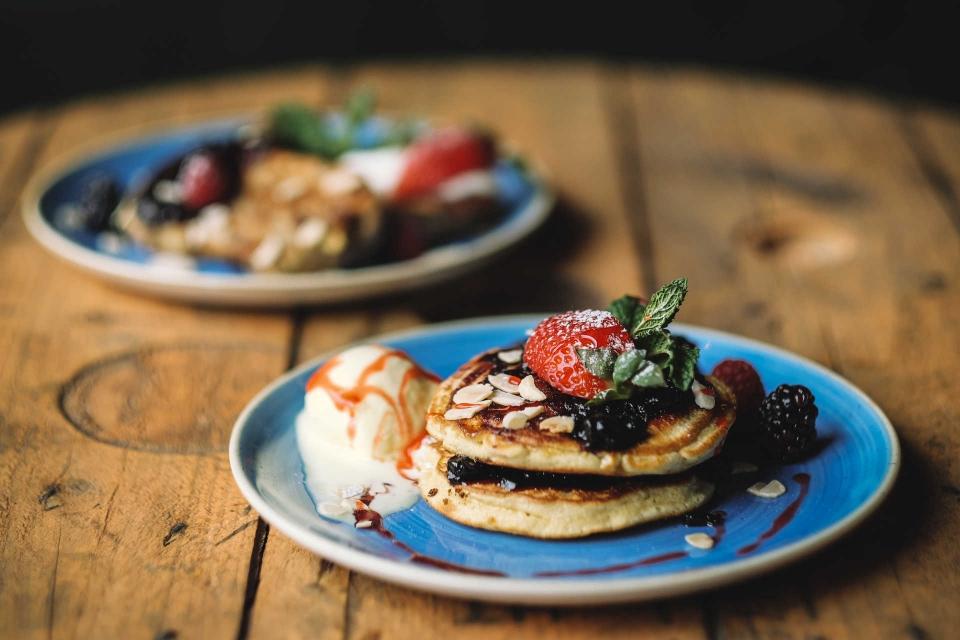 Zenith Caffe abriu na Praça Carlos Alberto, na cidade do Porto.