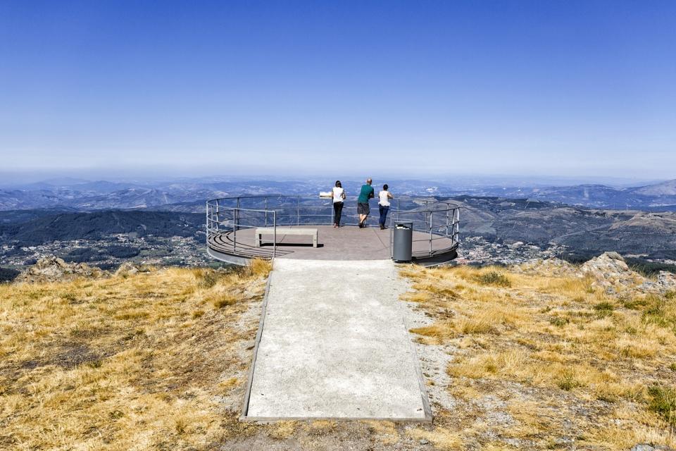 32701823_BINARY_GL_091018_MARIAJOAOGALA055_Easy-Resize.com