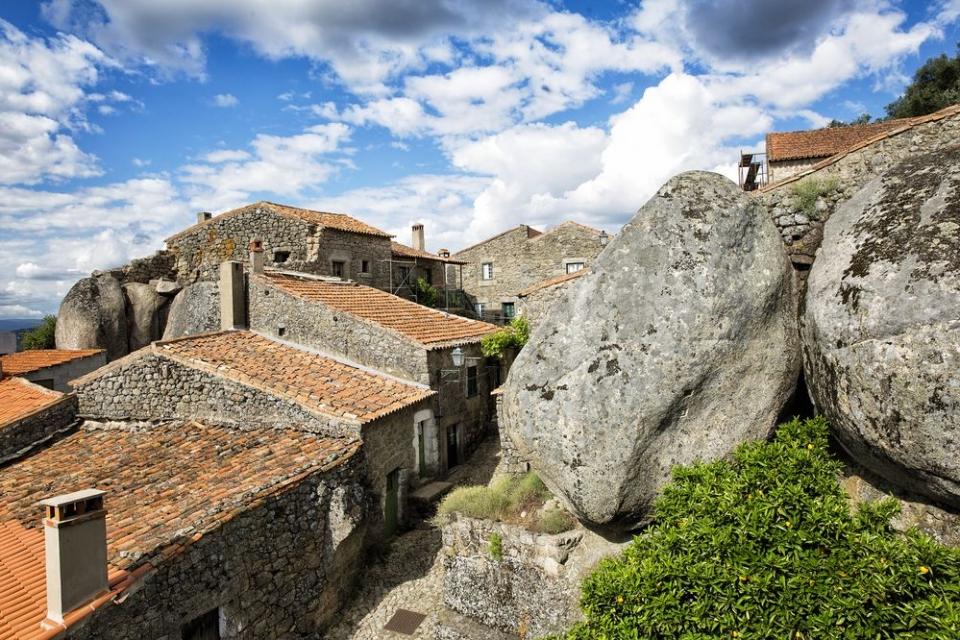 28222545_GL120617MARIAJOAOGALA028_resultado-960x640_c