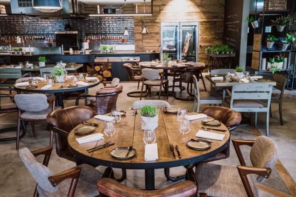 PHOTOSHOOT_ERVA_CORINTHIAhotel_BRUNOLISITA_280818-57_resultado-960x640_c