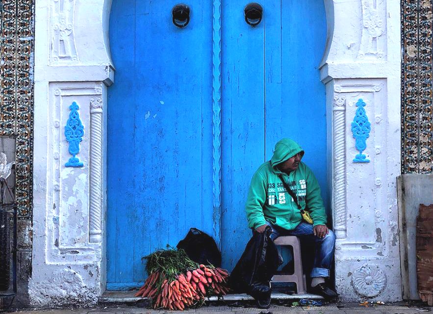 Crónica de Afonso Cruz: Com uma gargalhada e um abraço