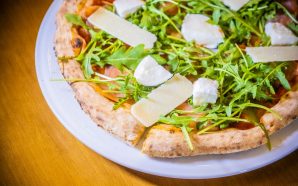 Novas pizas do Campo das Cebolas levam um minuto a fazer