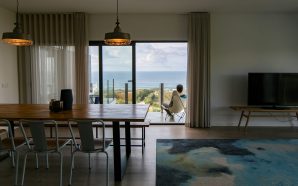 No novo hotel da Ericeira, dorme-se aos pés do Atlântico