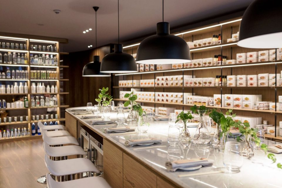 Primeiro bar de águas em Portugal: «A água deve ser tratada como vinho»