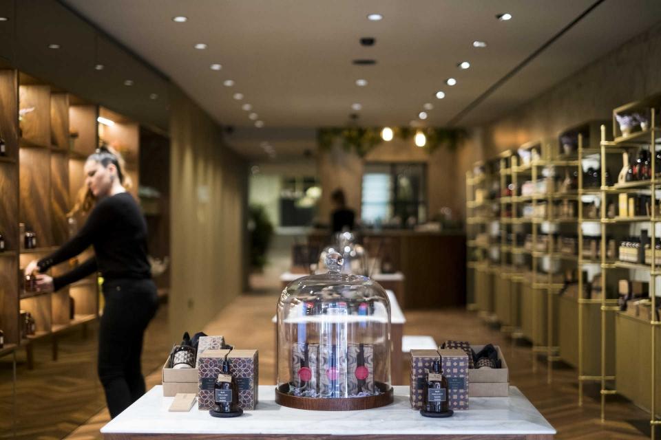 A fabrica de perfumes Yntenzo