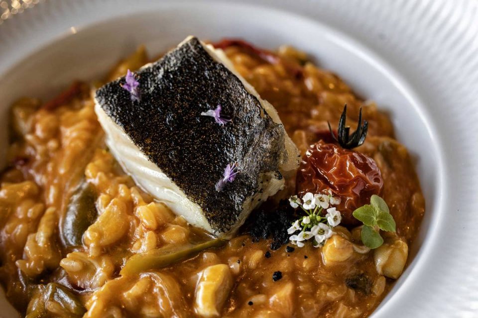 O novo restaurante de Aveiro tem um chef que cozinhou para a Selecção Nacional