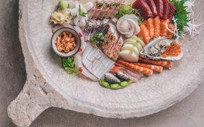 Já se pode comer sushi em Troia à beira de uma piscina