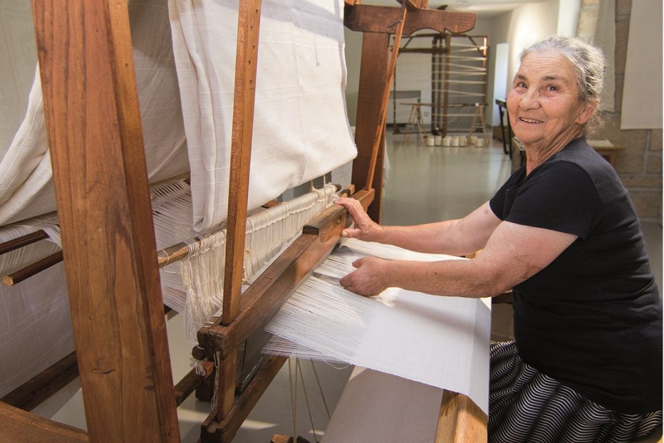Ribeira da Pena: está à porta a feira que mostra o linho a ser tecido ao vivo