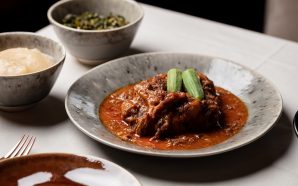 Moamba, moqueca e calulu trazem calor e ritmo ao novo angolano de Lisboa