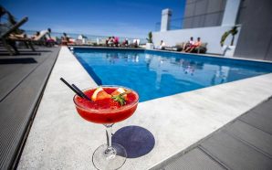 Apetece estar aqui: verão à fresca neste terraço com vista