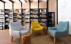 Nova casa da Póvoa de Varzim junta vinhos nacionais, café timorense e livros