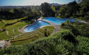 Neste hotel, as noites são pacíficas e rodeadas de águas que curam